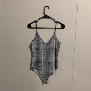 Stylish Gray Snakeskin Bodysuit